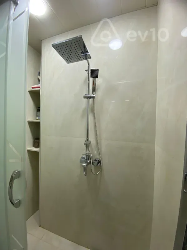 Satılır 2 otaqlı yeni tikili 57 m²