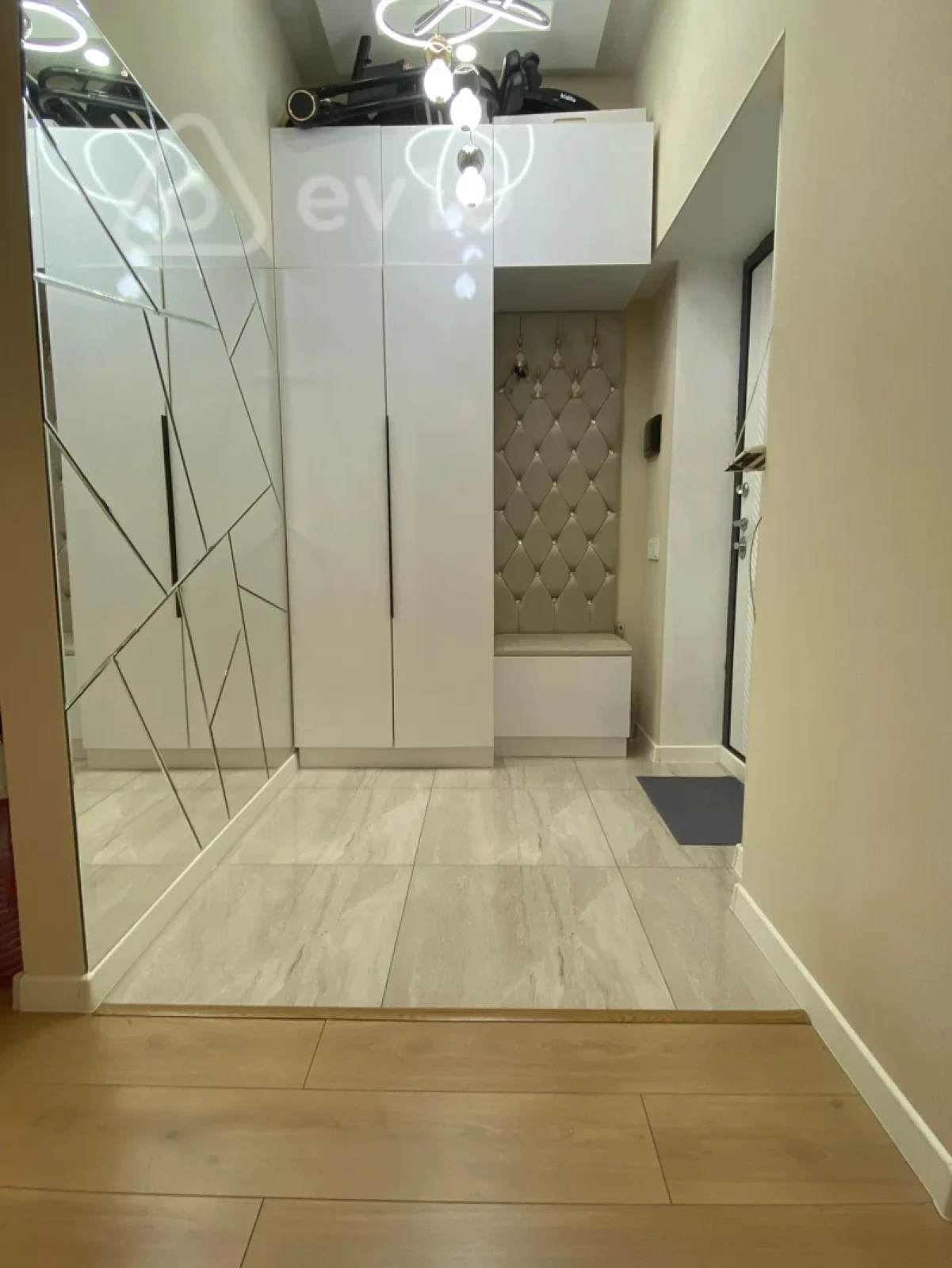 Satılır 2 otaqlı yeni tikili 57 m²