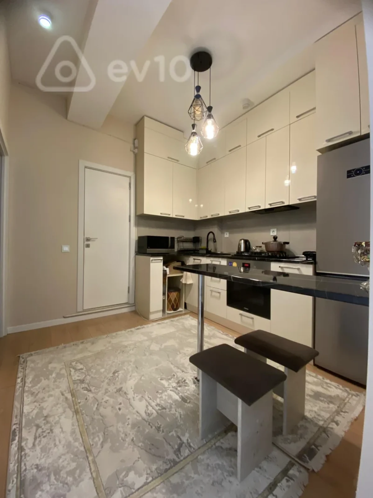 Satılır 2 otaqlı yeni tikili 57 m²