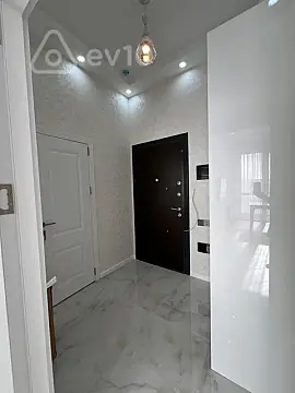 Kirayə verilir 2 otaqlı yeni tikili 52 m²
