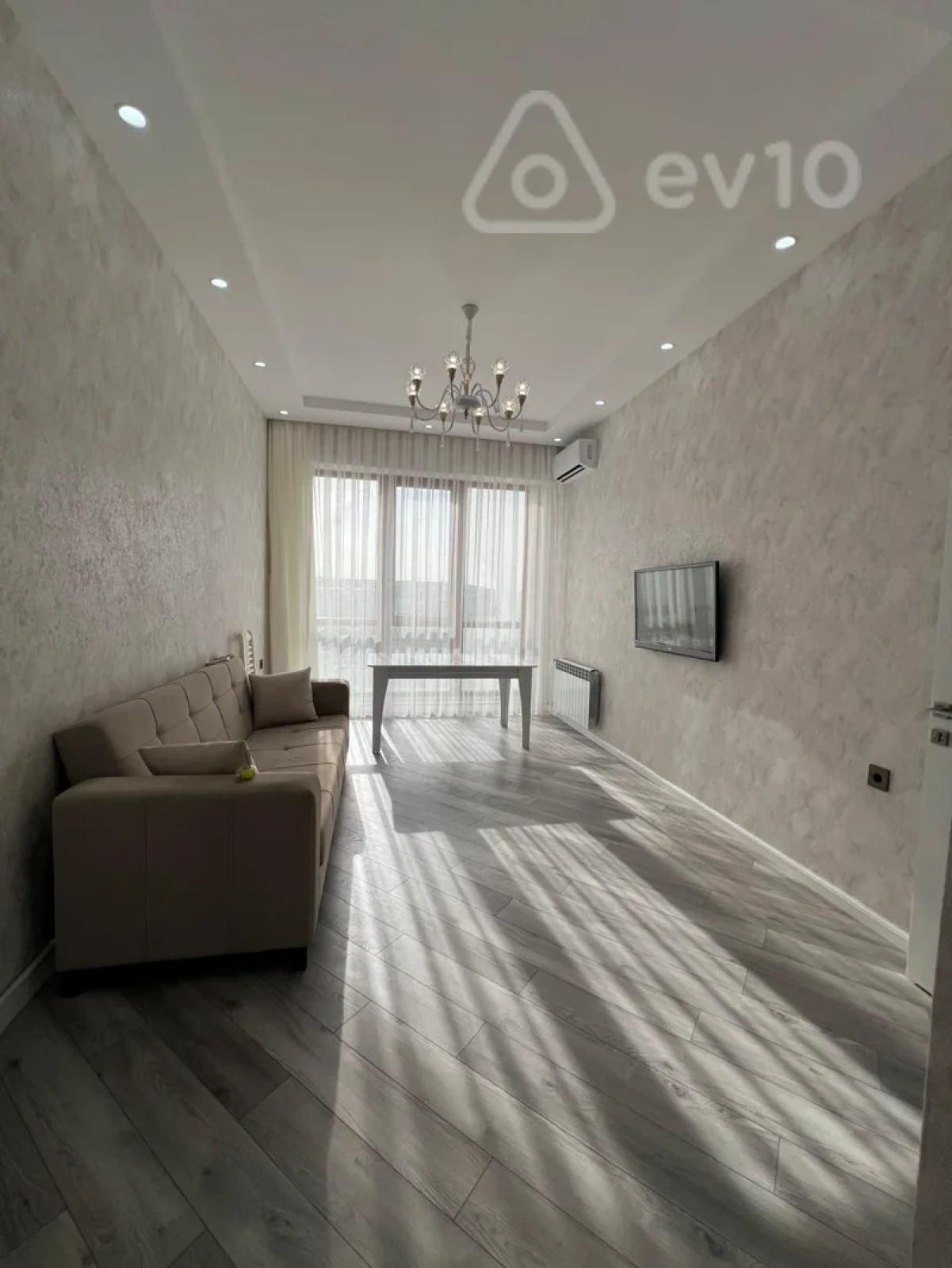 Kirayə verilir 2 otaqlı yeni tikili 52 m²