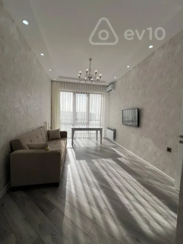 Kirayə verilir 2 otaqlı yeni tikili 52 m²