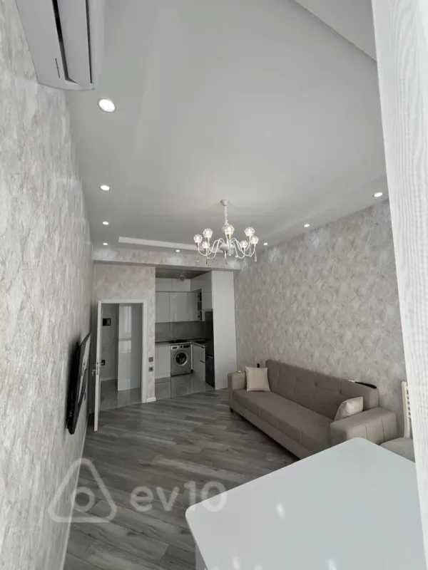 Kirayə verilir 2 otaqlı yeni tikili 52 m²