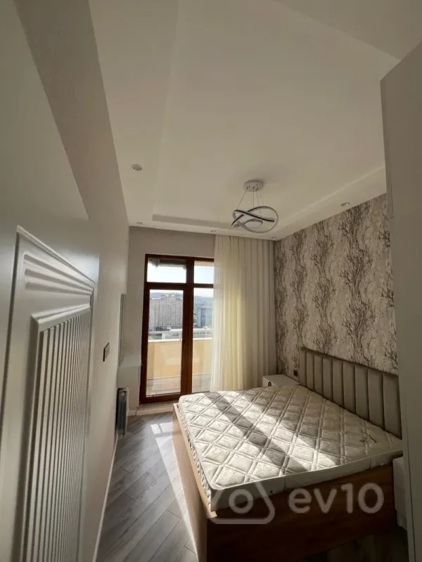 Kirayə verilir 2 otaqlı yeni tikili 52 m²