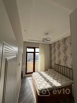 Kirayə verilir 2 otaqlı yeni tikili 52 m²