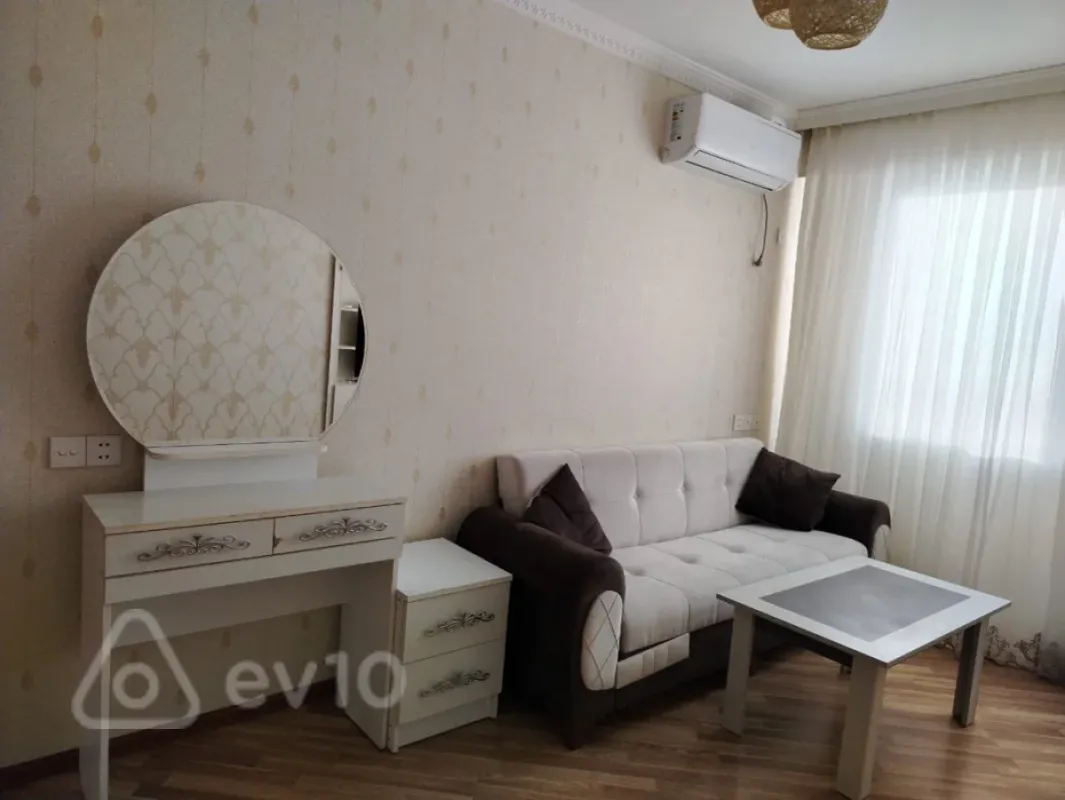 Kirayə verilir 2 otaqlı yeni tikili 57 m²