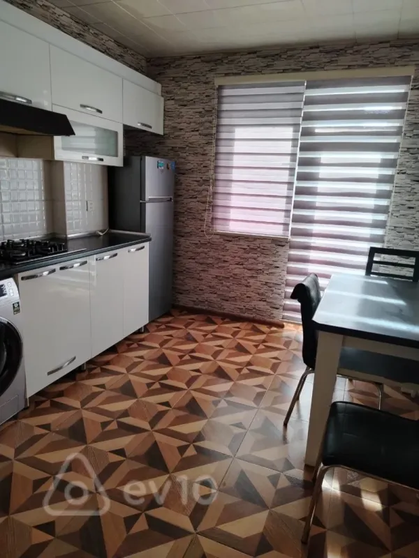 Kirayə verilir 2 otaqlı yeni tikili 57 m²