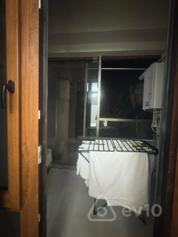 Kirayə verilir 2 otaqlı yeni tikili 65 m²