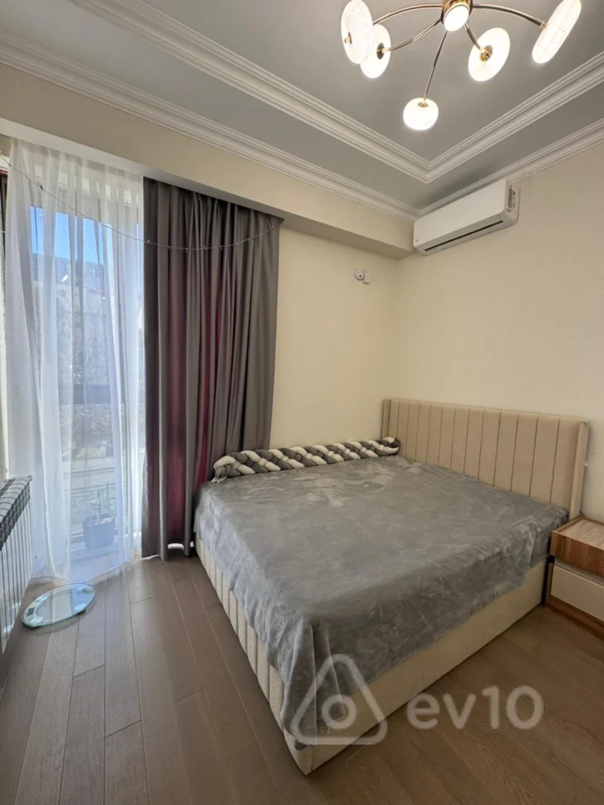 Kirayə verilir 2 otaqlı yeni tikili 65 m²