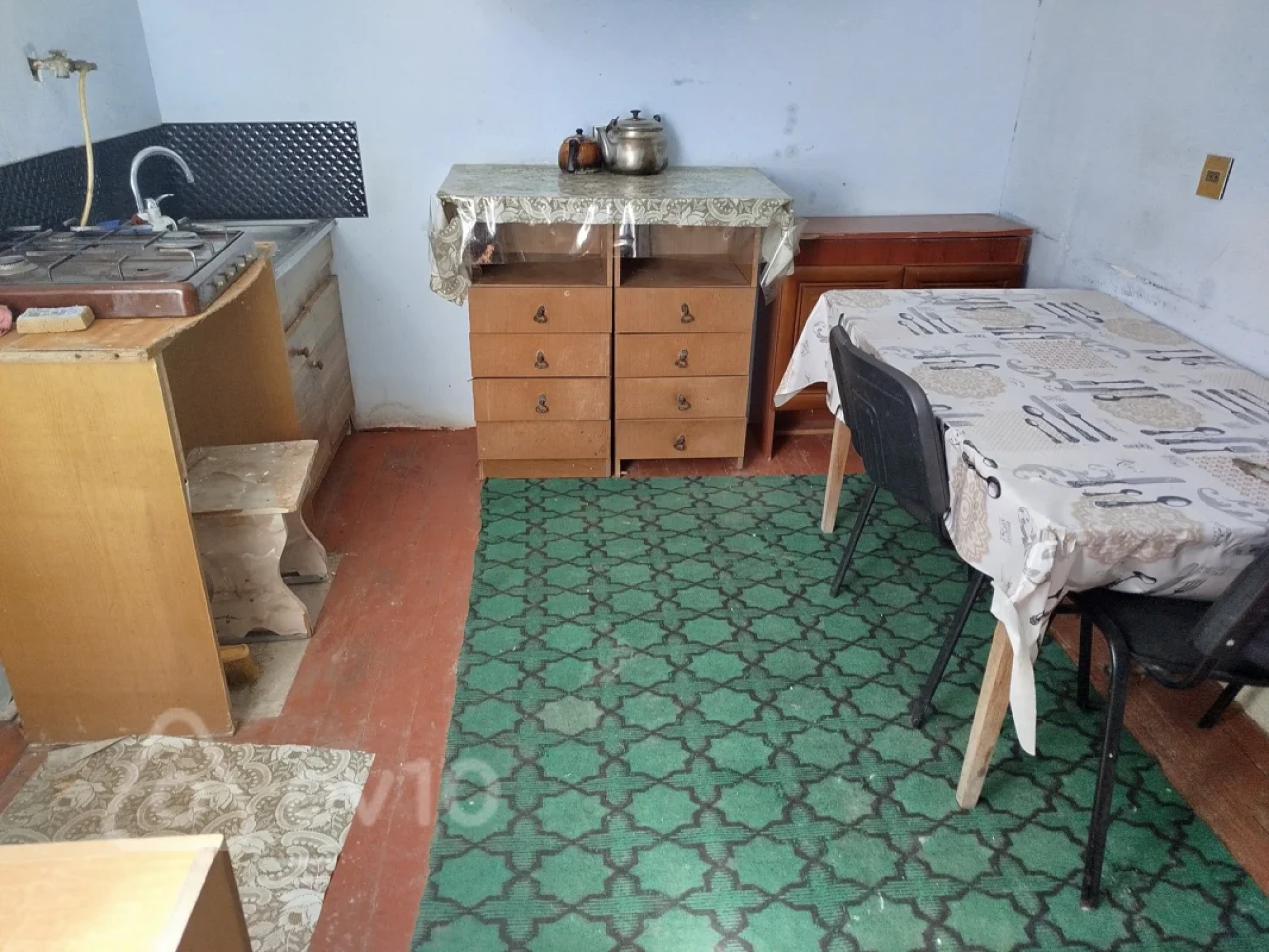 Kirayə verilir 2 otaqlı köhnə tikili 40 m²