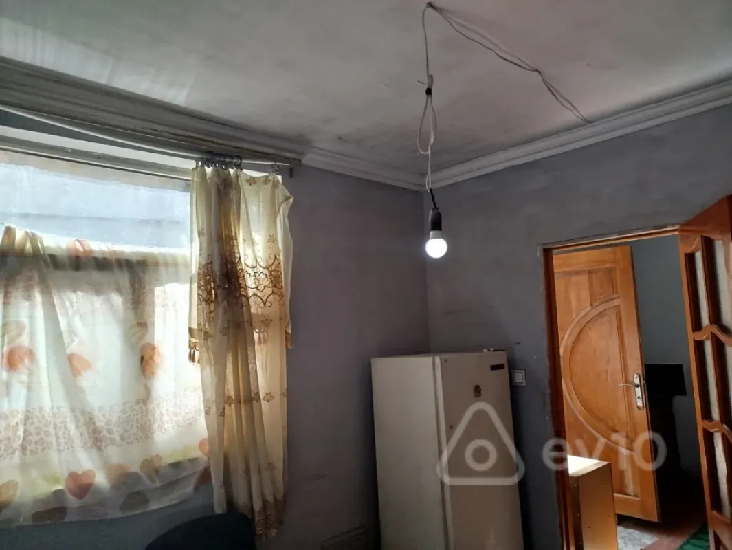 Kirayə verilir 2 otaqlı köhnə tikili 40 m²