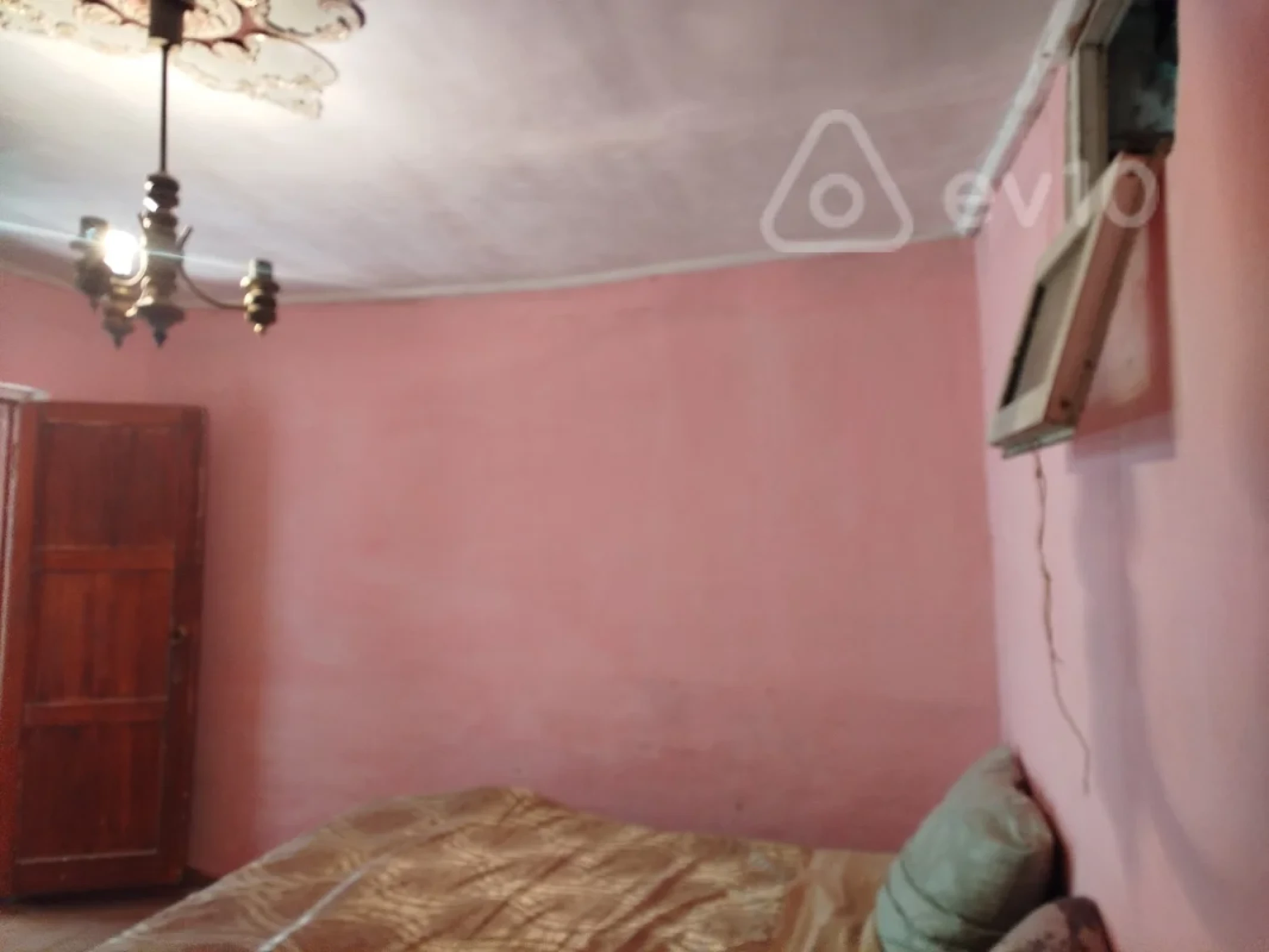 Kirayə verilir 2 otaqlı köhnə tikili 40 m²