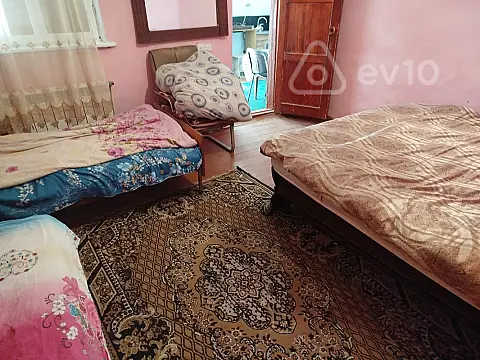 Kirayə verilir 2 otaqlı köhnə tikili 40 m²