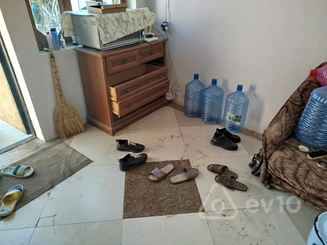 Kirayə verilir 2 otaqlı köhnə tikili 50 m²