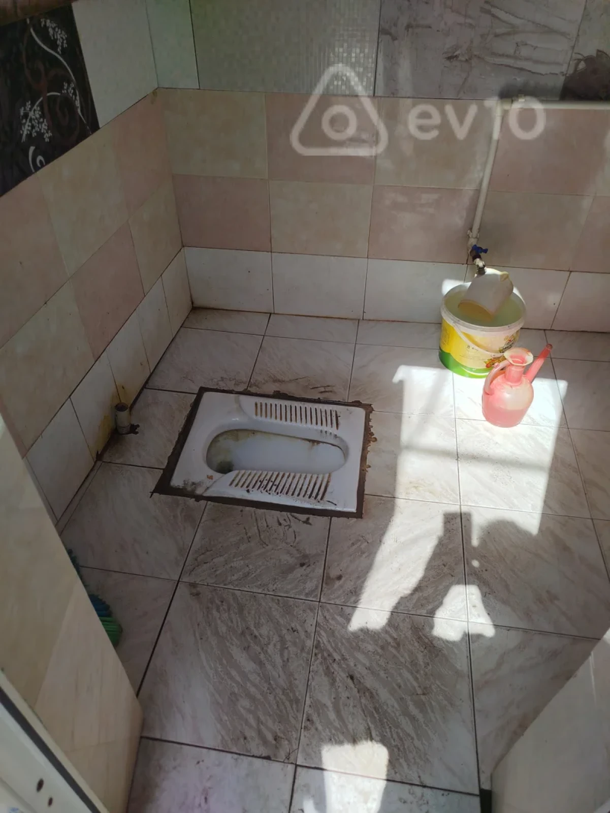 Kirayə verilir 2 otaqlı köhnə tikili 50 m²