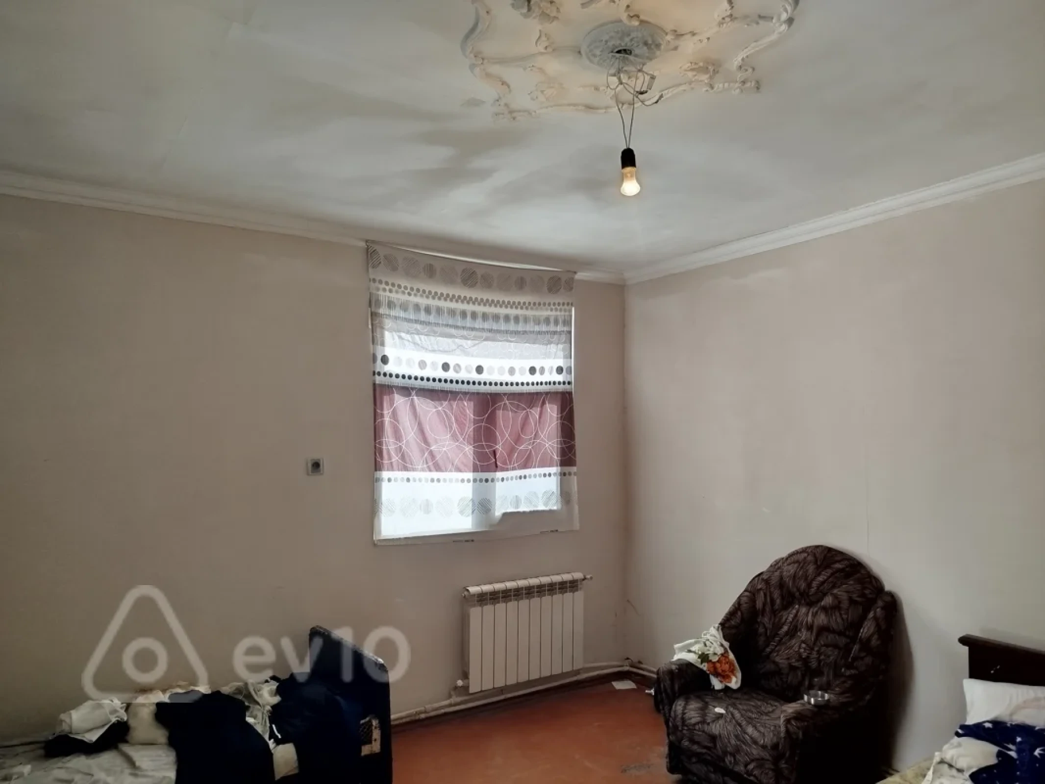 Kirayə verilir 2 otaqlı köhnə tikili 50 m²