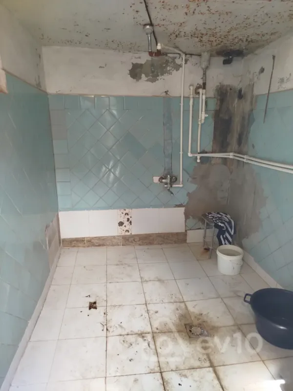 Kirayə verilir 2 otaqlı köhnə tikili 50 m²