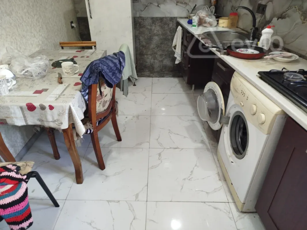 Kirayə verilir 2 otaqlı köhnə tikili 50 m²