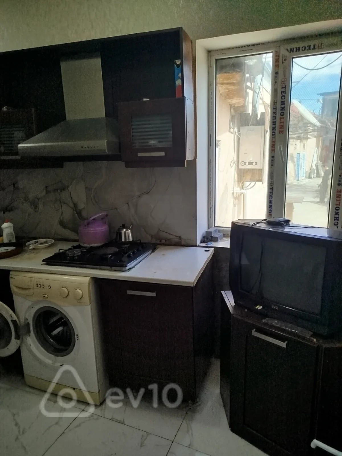 Kirayə verilir 2 otaqlı köhnə tikili 50 m²