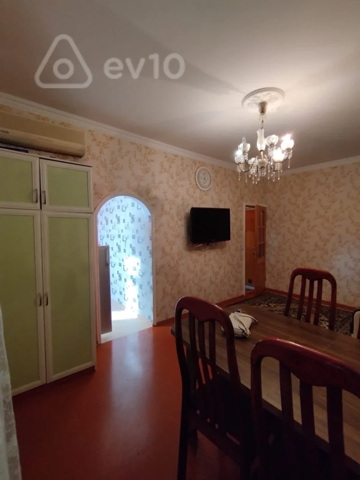 Kirayə verilir 1 otaqlı köhnə tikili 50 m²