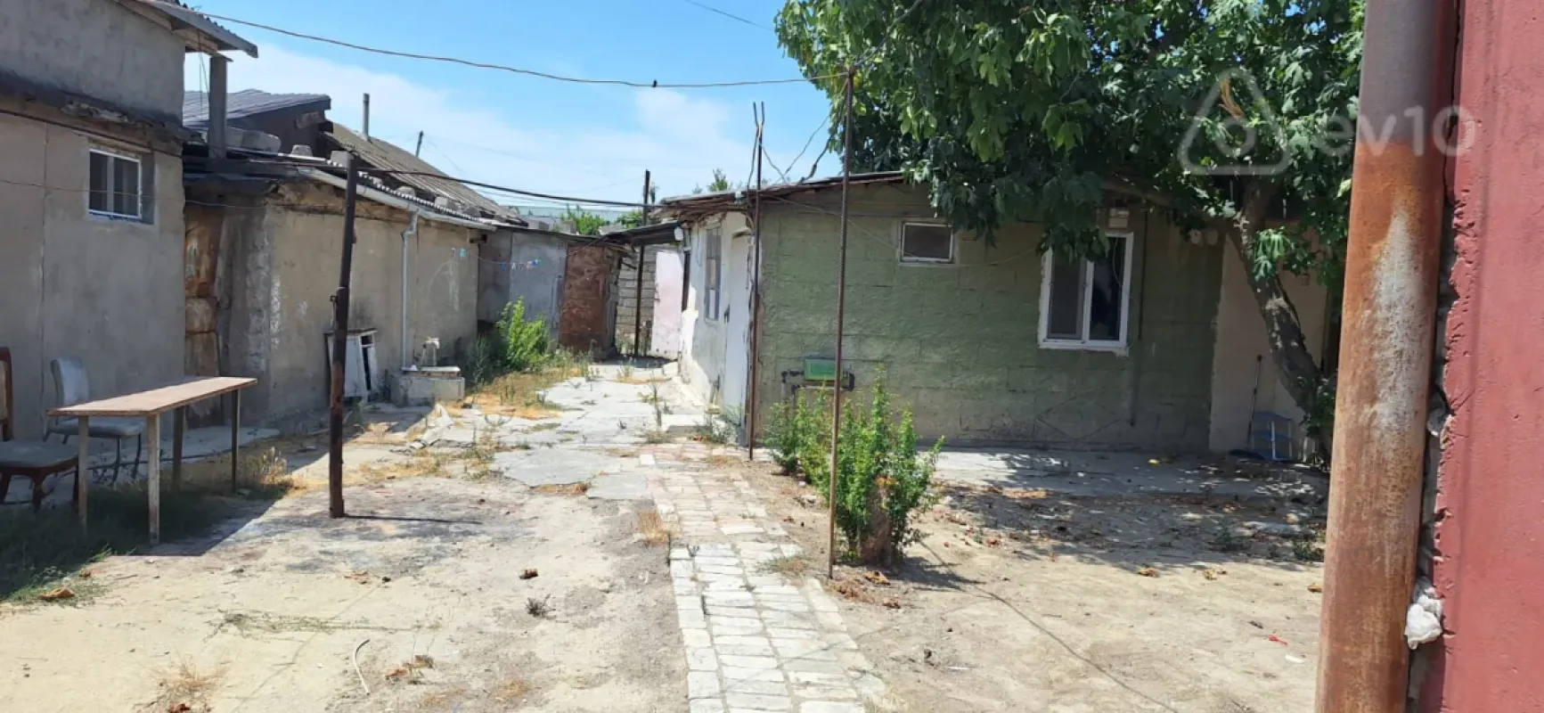 Kirayə verilir 3 otaqlı köhnə tikili 361 m²