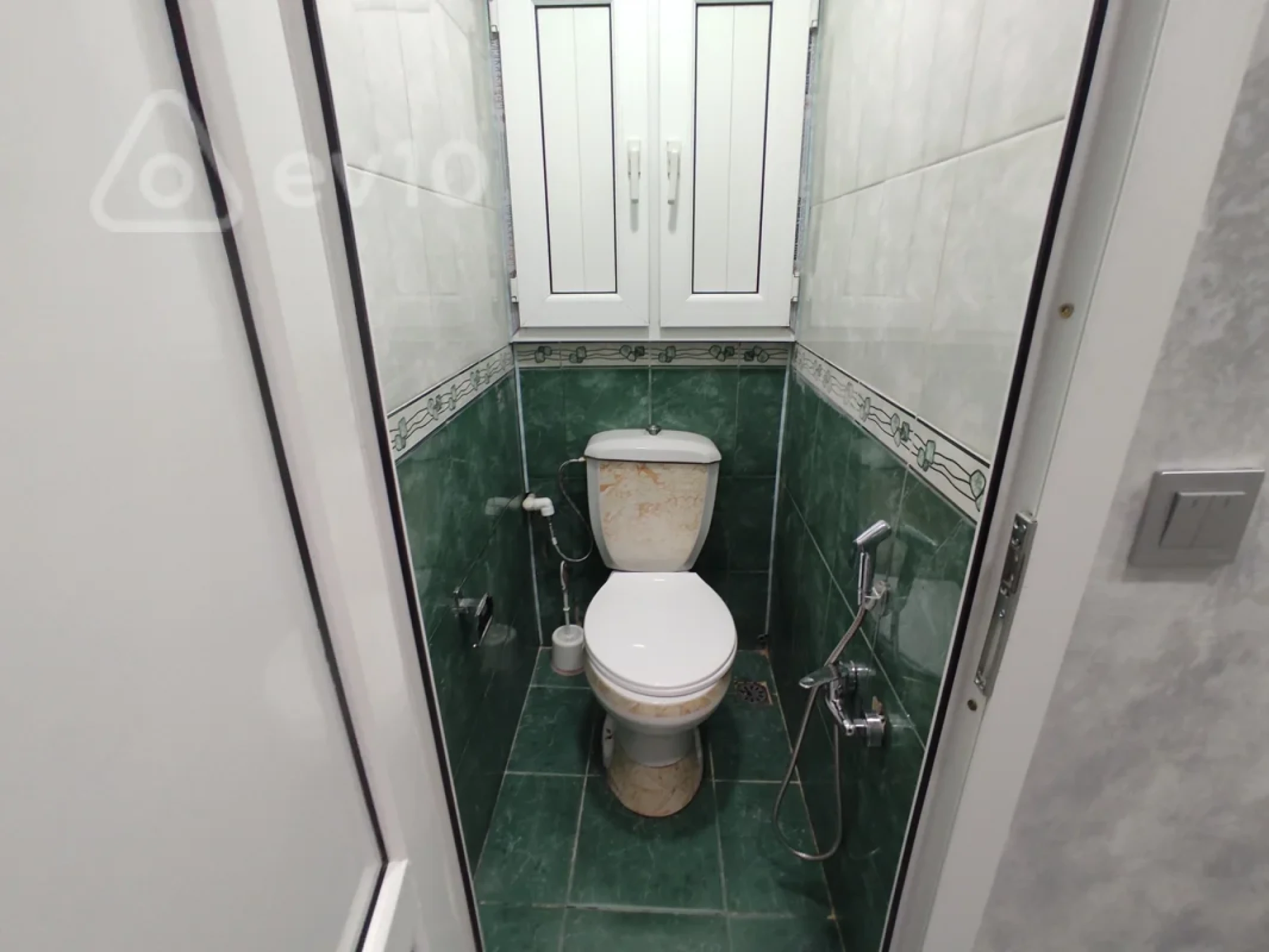 Satılır 3 otaqlı köhnə tikili 75 m²