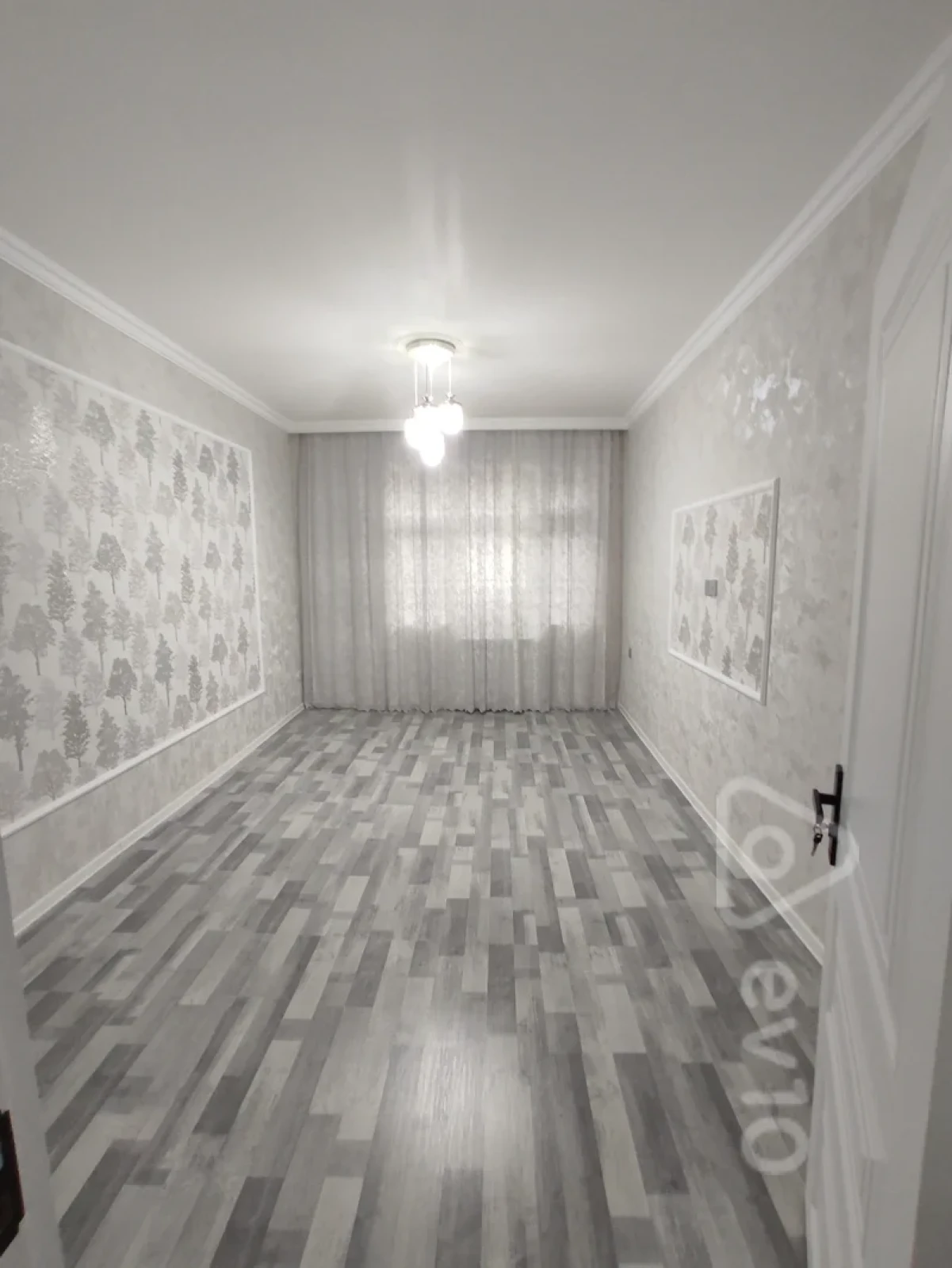 Satılır 3 otaqlı köhnə tikili 75 m²