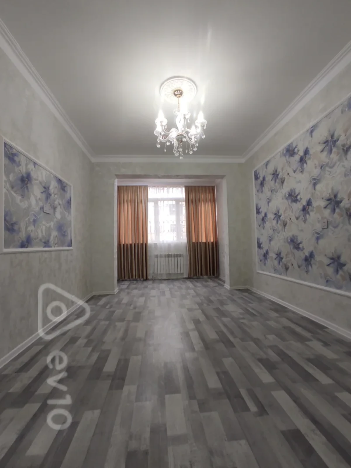 Satılır 3 otaqlı köhnə tikili 75 m²