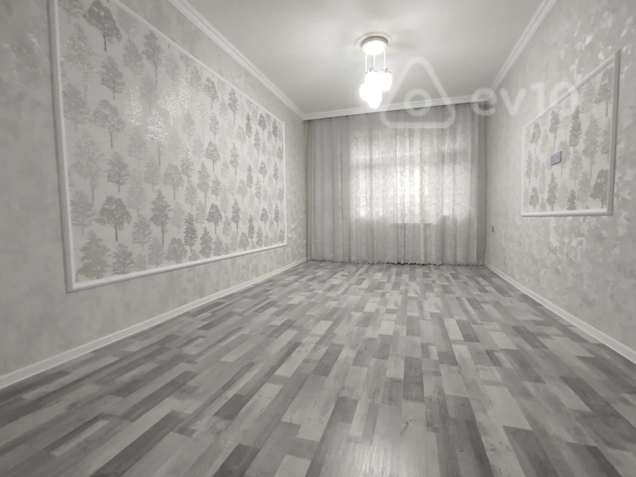 Satılır 3 otaqlı köhnə tikili 75 m²