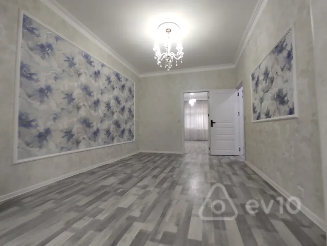 Satılır 3 otaqlı köhnə tikili 75 m²