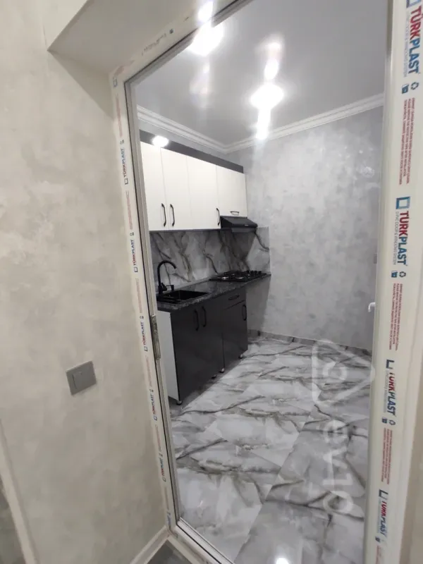 Satılır 3 otaqlı köhnə tikili 75 m²