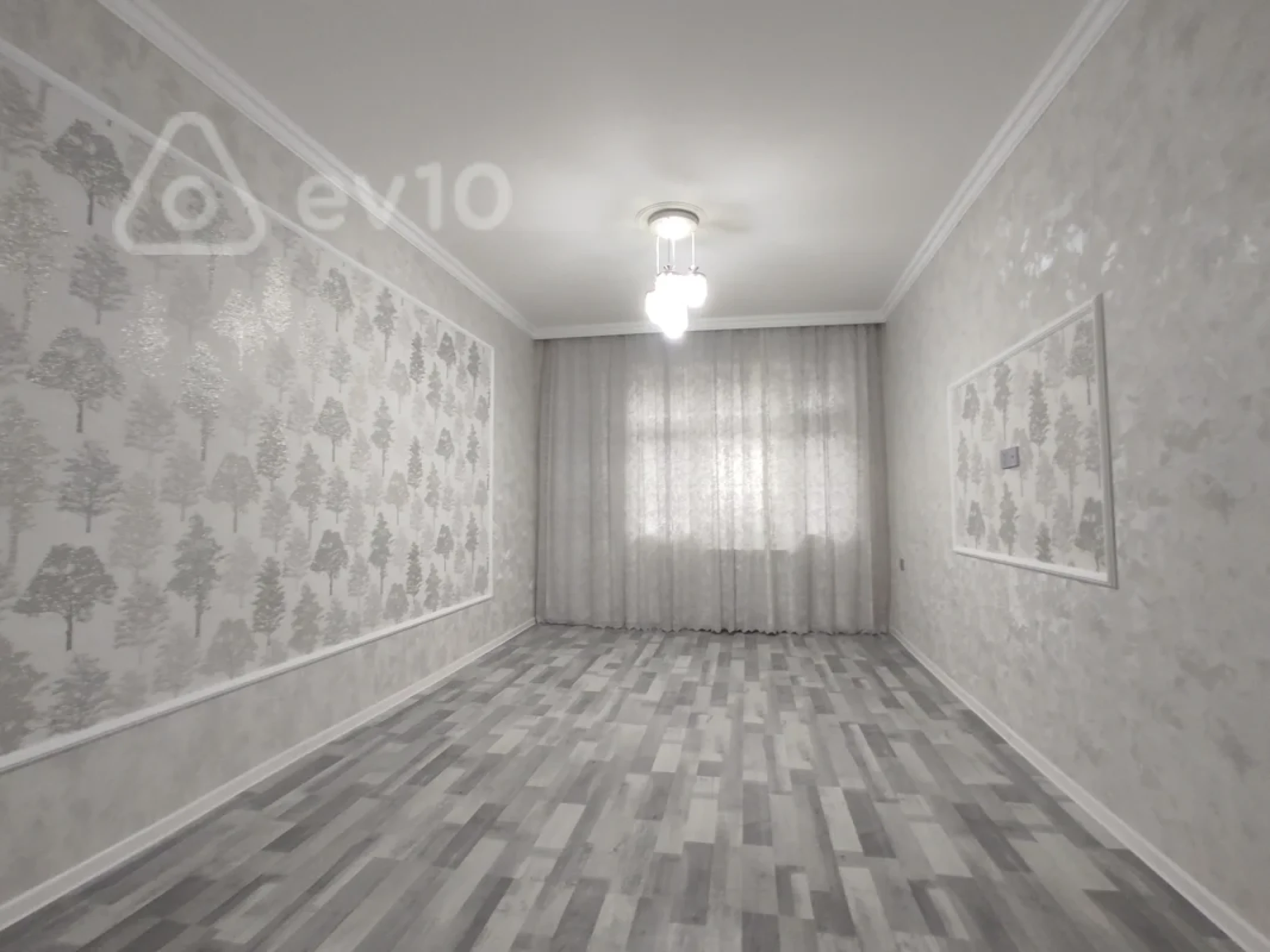 Satılır 3 otaqlı köhnə tikili 75 m²