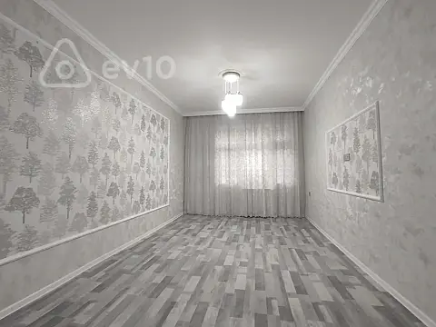 Satılır 3 otaqlı köhnə tikili 75 m²
