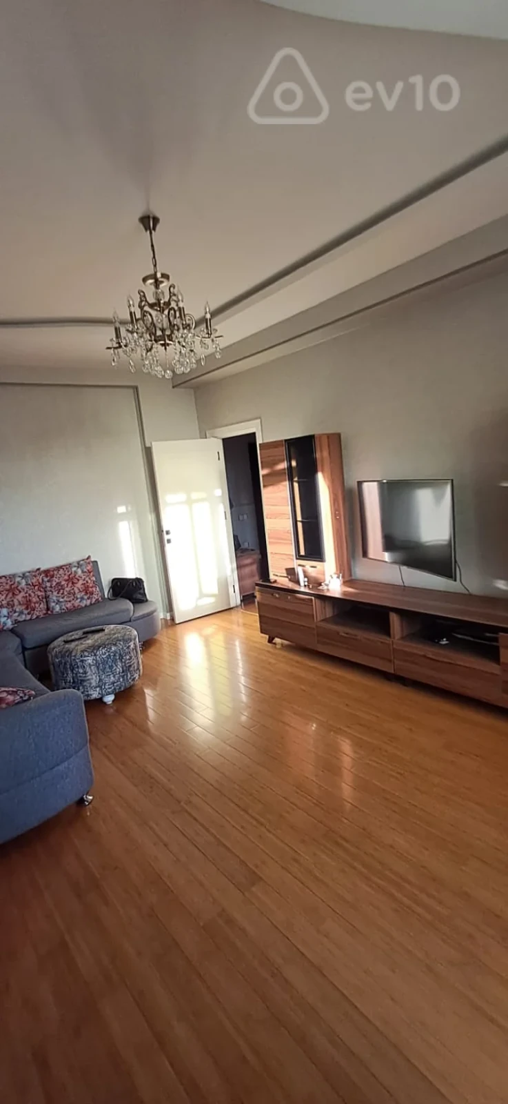 Satılır 2 otaqlı yeni tikili 90 m²