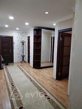 Kirayə verilir 2 otaqlı yeni tikili 96 m²