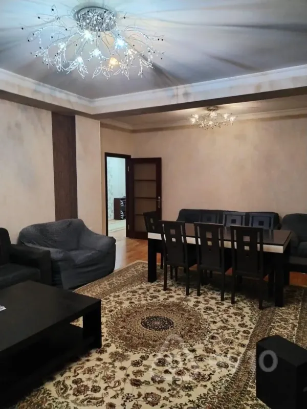 Kirayə verilir 2 otaqlı yeni tikili 96 m²