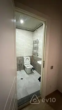 Kirayə verilir 2 otaqlı yeni tikili 60 m²