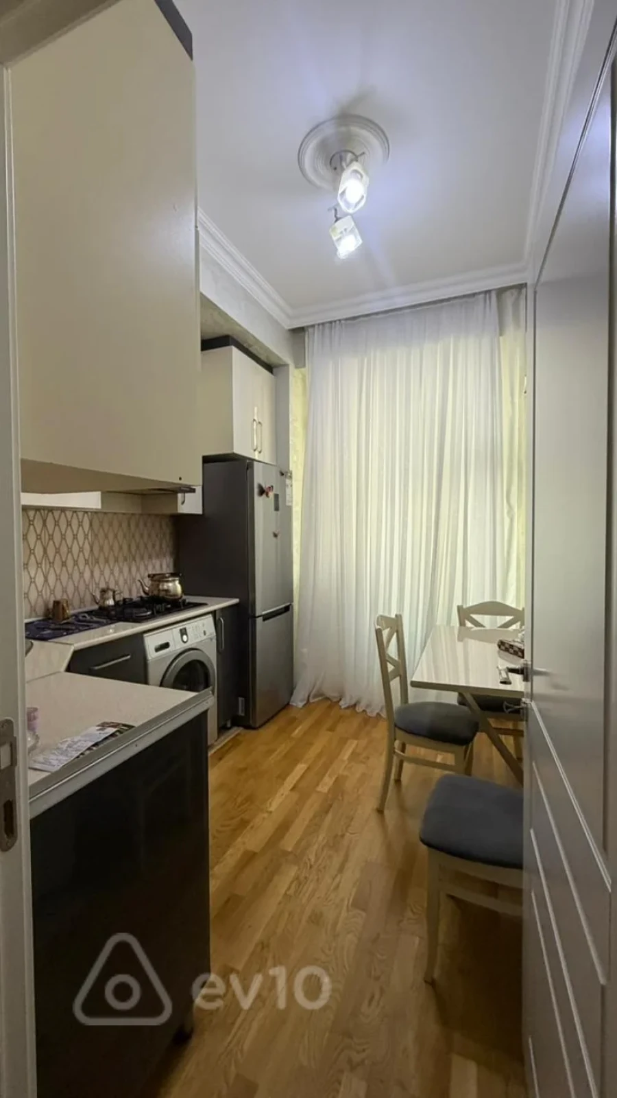 Kirayə verilir 2 otaqlı yeni tikili 60 m²
