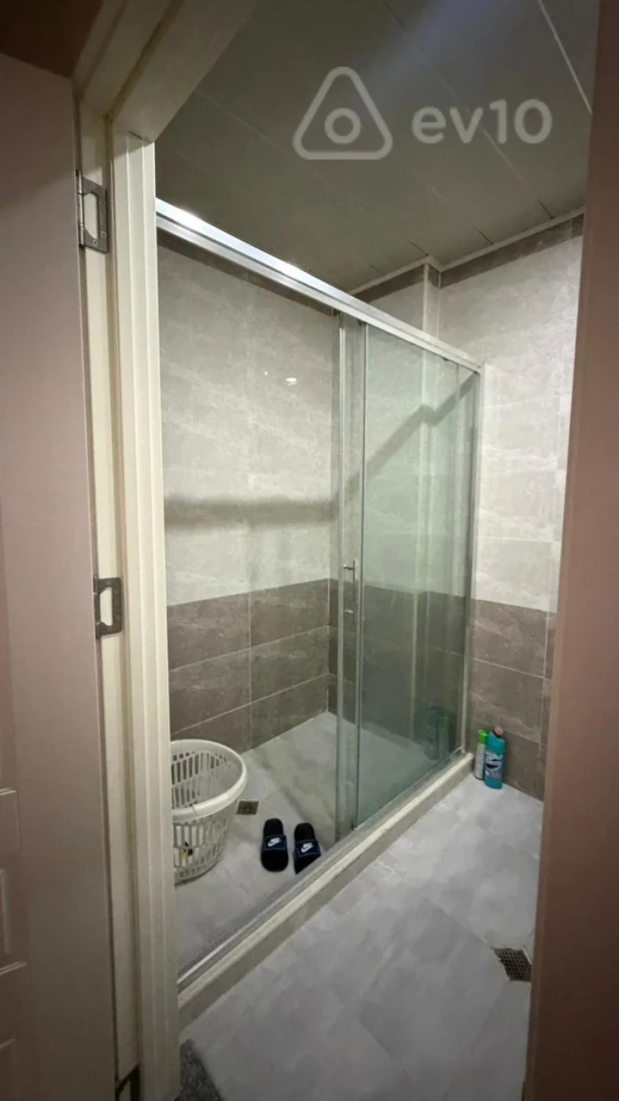 Kirayə verilir 2 otaqlı yeni tikili 60 m²