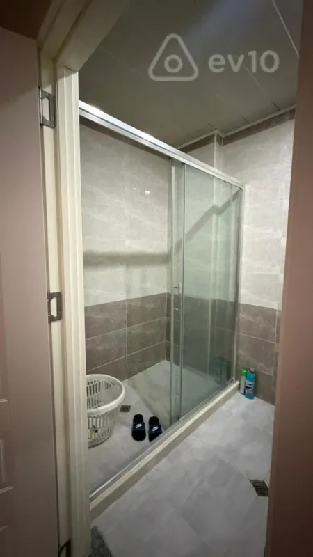 Kirayə verilir 2 otaqlı yeni tikili 60 m²