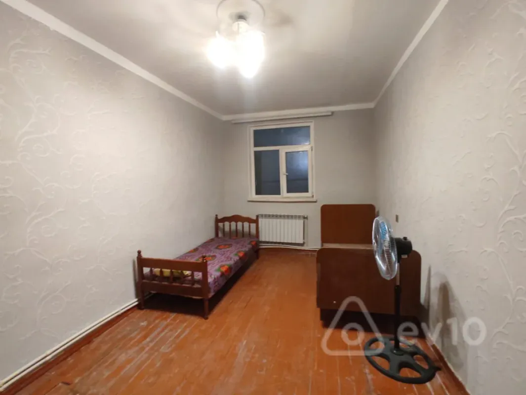 Kirayə verilir 3 otaqlı köhnə tikili 75 m²