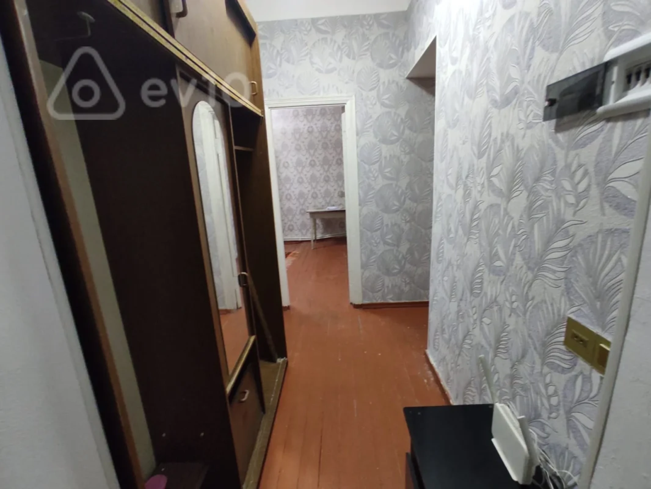 Kirayə verilir 3 otaqlı köhnə tikili 75 m²