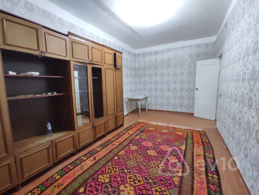Kirayə verilir 3 otaqlı köhnə tikili 75 m²