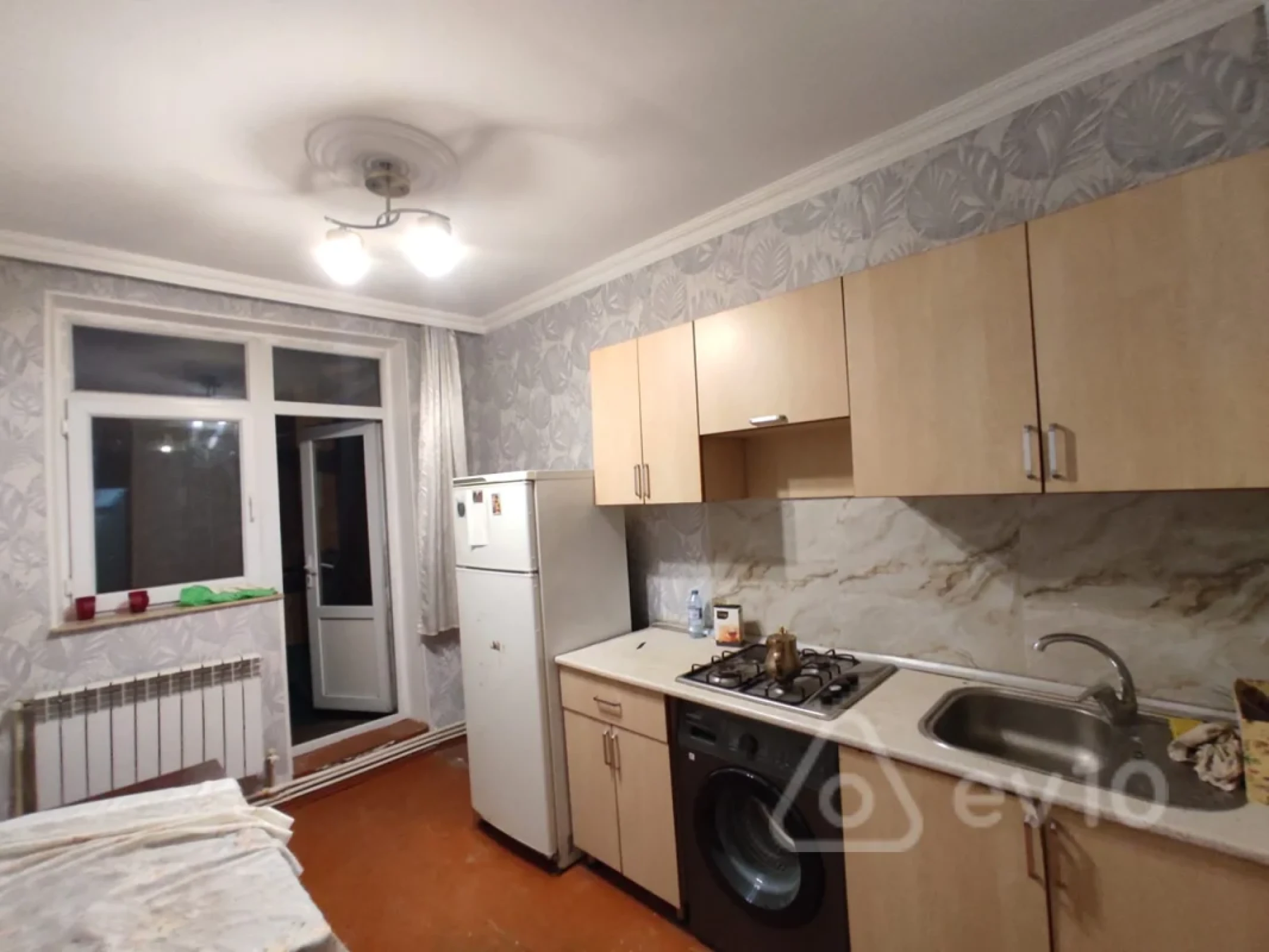 Kirayə verilir 3 otaqlı köhnə tikili 75 m²