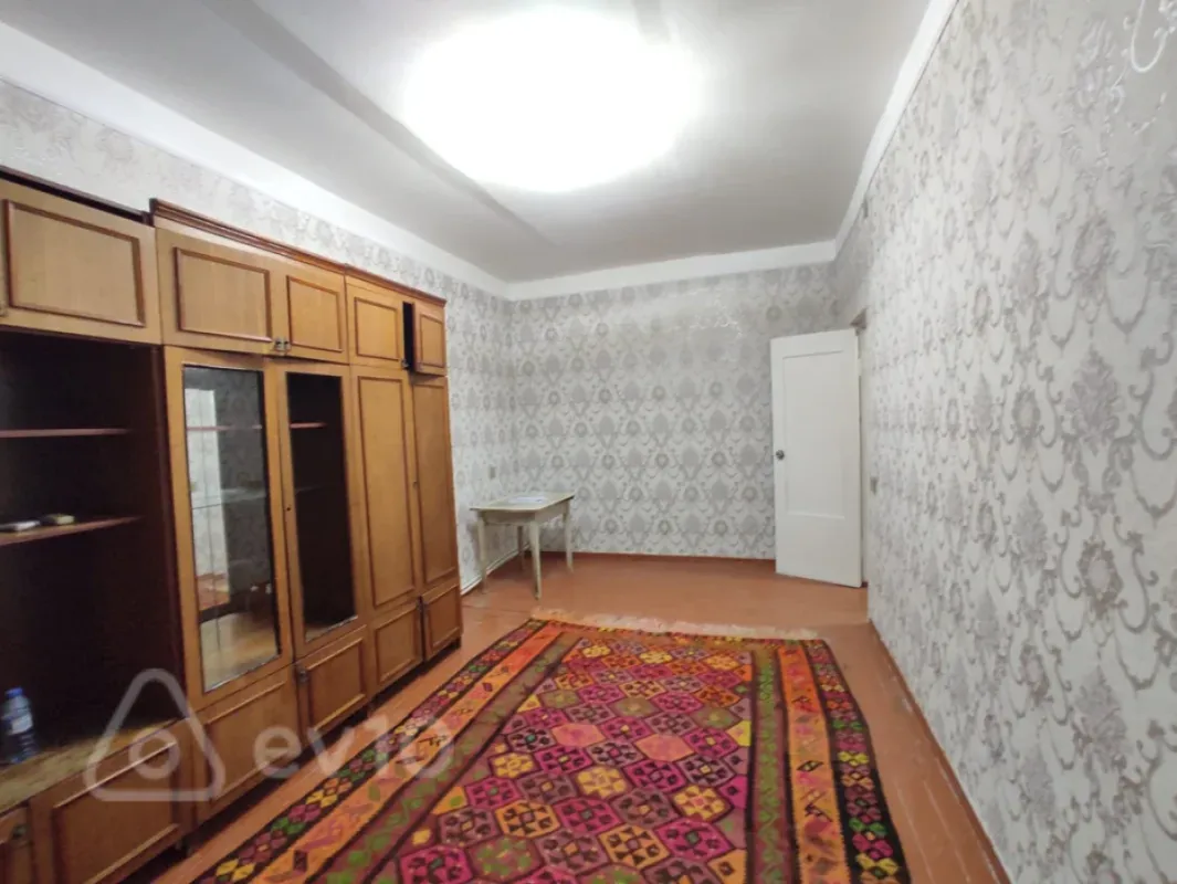Kirayə verilir 3 otaqlı köhnə tikili 75 m²