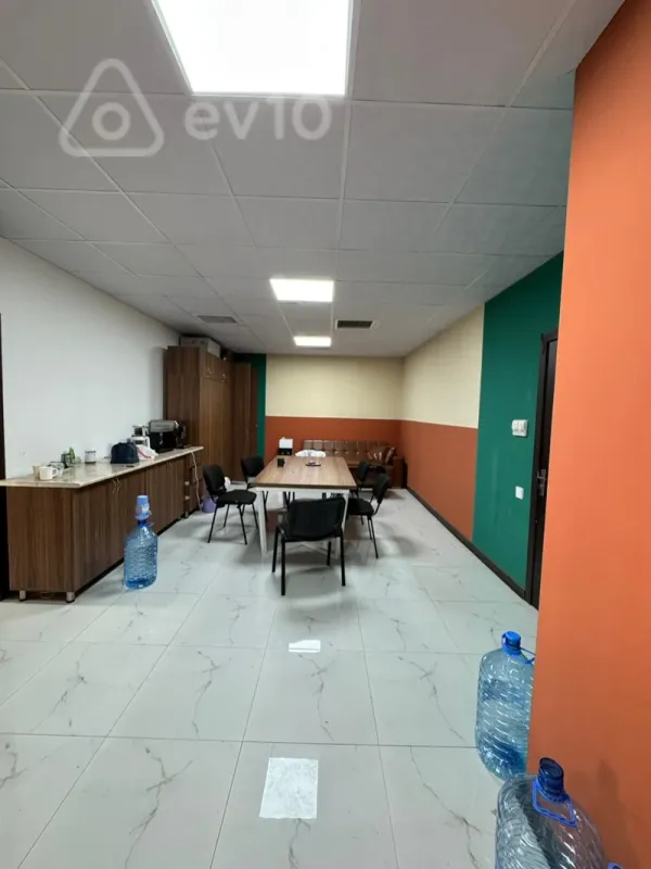 Kirayə verilir 5 otaqlı ofis 170 m²