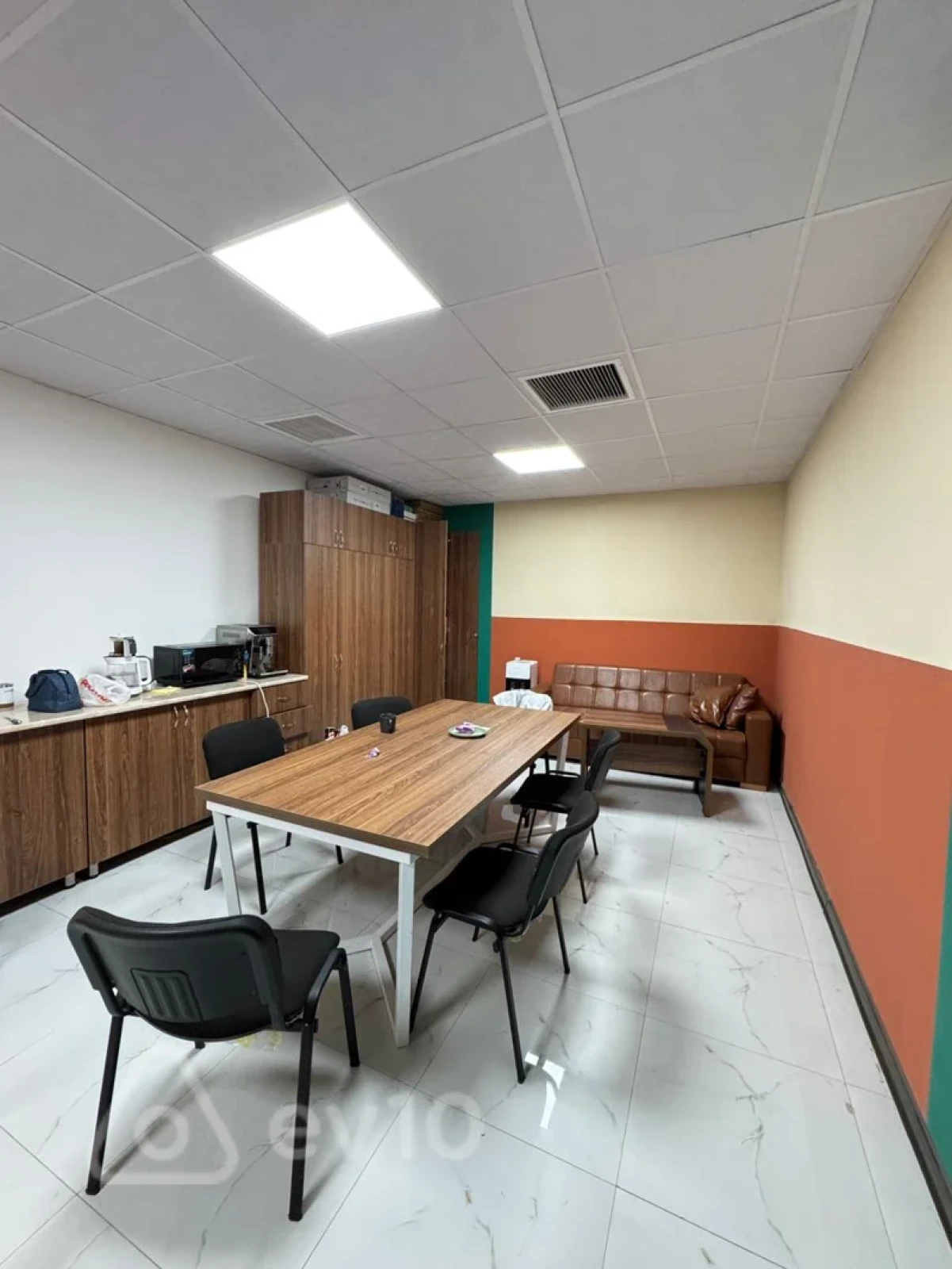 Kirayə verilir 5 otaqlı ofis 170 m²