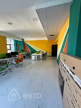 Kirayə verilir 5 otaqlı ofis 170 m²