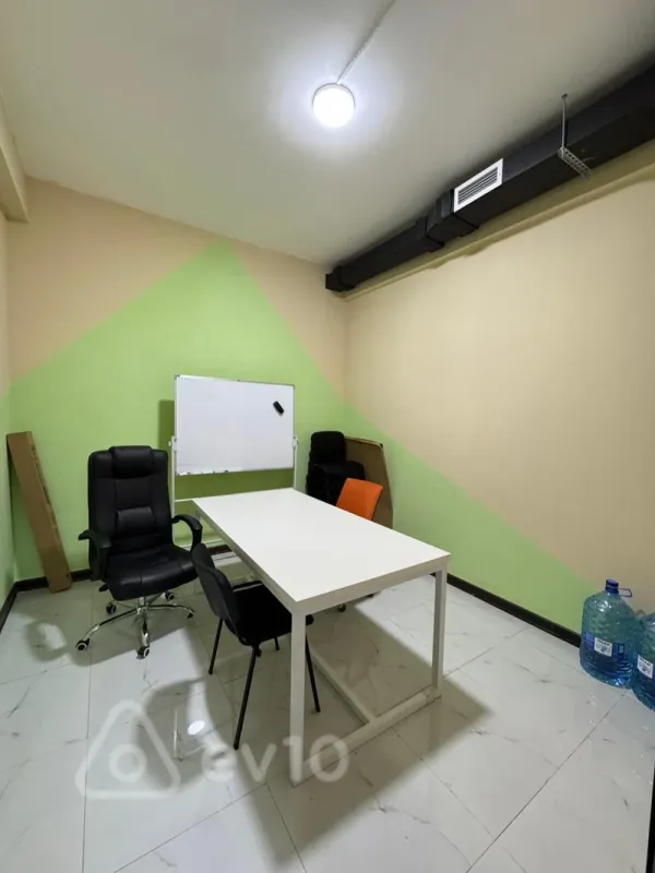 Kirayə verilir 5 otaqlı ofis 170 m²