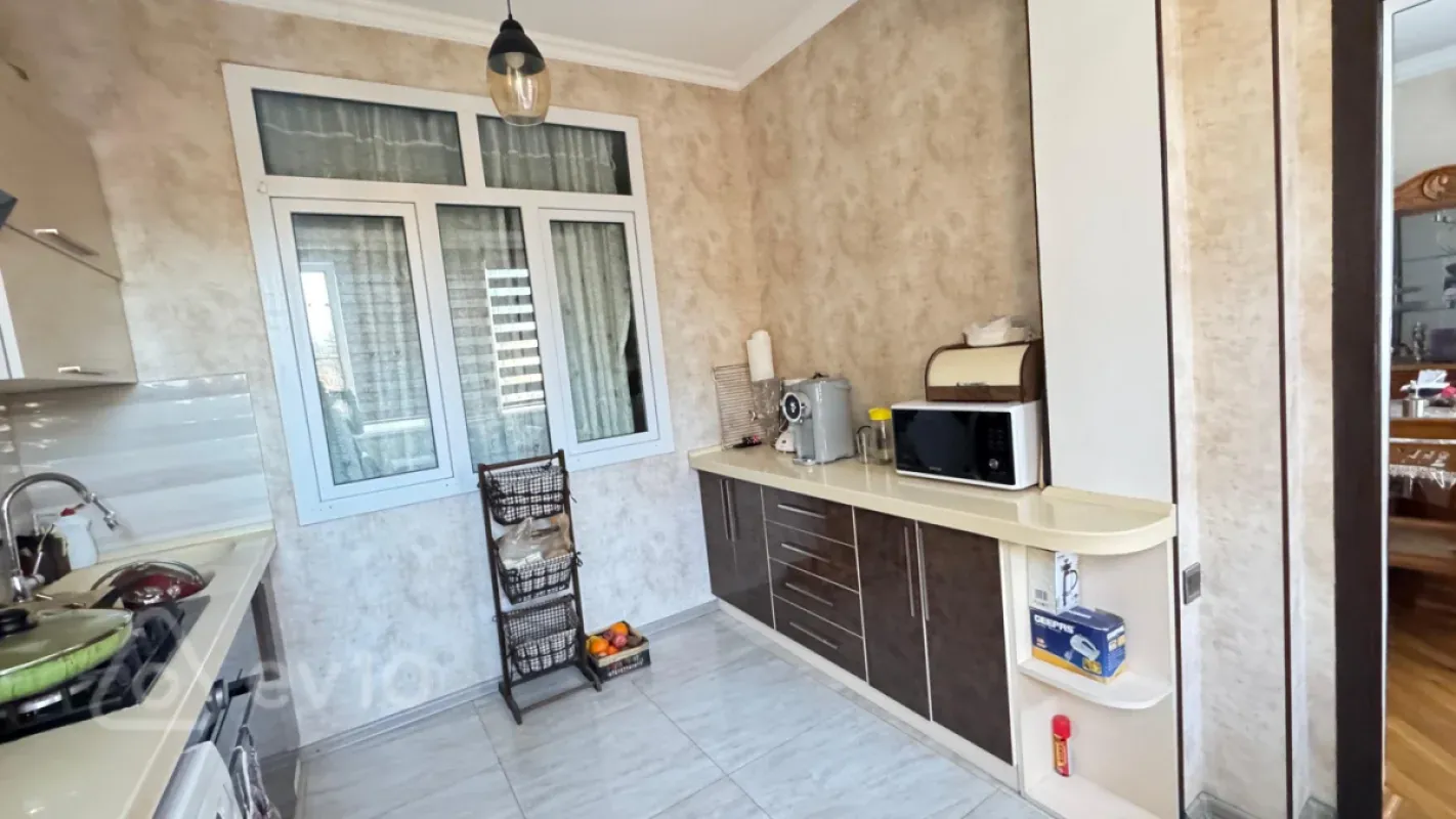 Kirayə verilir 3 otaqlı yeni tikili 104 m²